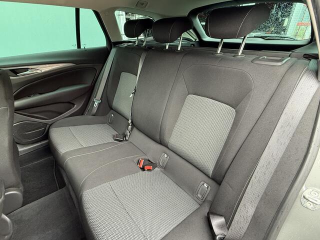 Opel INSIGNIA Sports Tourer BWJ 2018 1.5 165 PK Turbo Business Executive AUTOMAAT TREKHAAK / APPLE CARPLAY / ANDROID AUTO / NAVI / CLIMA / CRUISE / STOELVERW. / KEYLESS / LMV / PDC