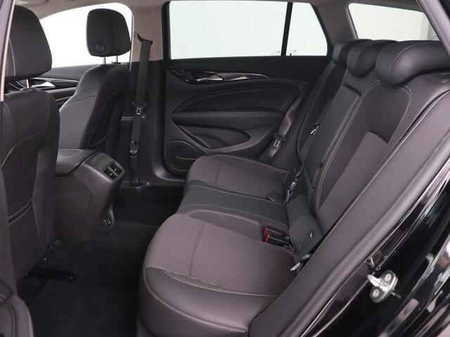 Opel INSIGNIA 1.5 Turbo Innovation | Head-Up | Trekhaak | Stoel & stuurverwarming | Camera | Matrix LED | Carplay | Keyless | Navigatie | Climate control | DAB | Cruise control