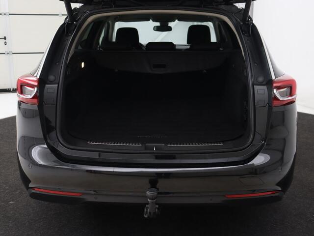 Opel INSIGNIA 1.5 Turbo Innovation | Head-Up | Trekhaak | Stoel & stuurverwarming | Camera | Matrix LED | Carplay | Keyless | Navigatie | Climate control | DAB | Cruise control