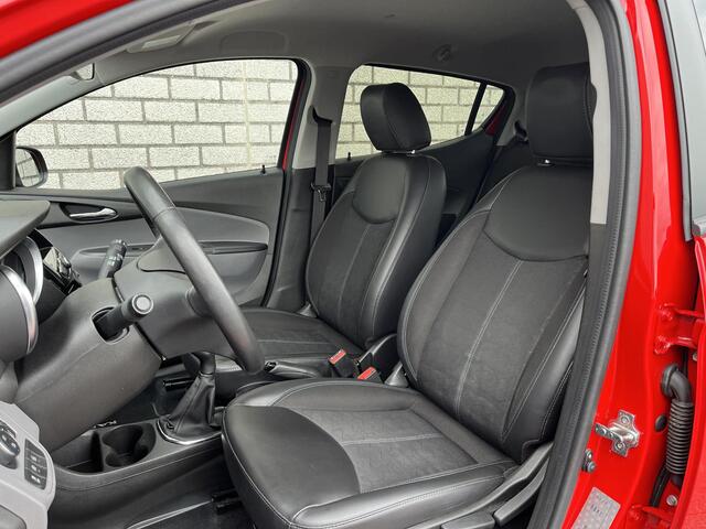 Opel KARL 1.0 ecoFLEX Innovation | Apple CarPlay / Android Auto | Parkeersensoren | Climate Control | Stoelverwarming