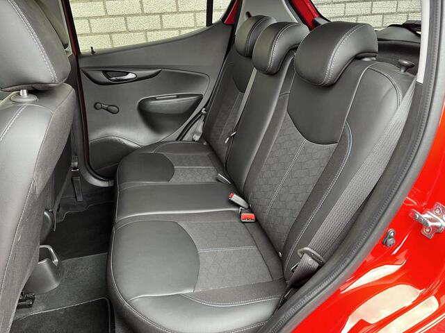 Opel KARL 1.0 ecoFLEX Innovation | Apple CarPlay / Android Auto | Parkeersensoren | Climate Control | Stoelverwarming