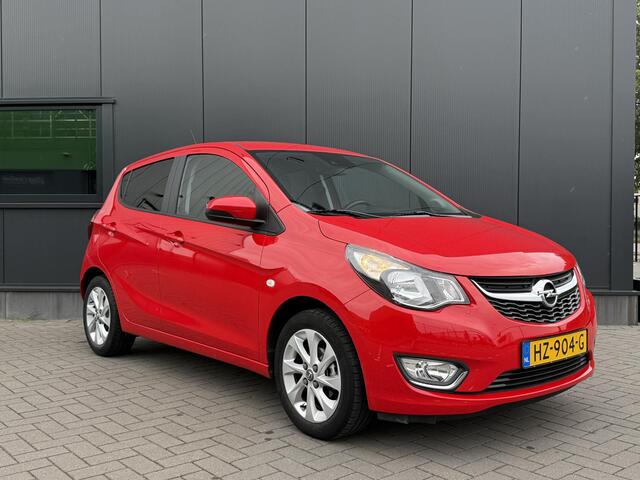 Opel KARL 1.0 ecoFLEX Cosmo 75 PK | 1 jaar garantie | NAP | Origineel Nederlands | Lederen bekleding | Climate control | Cruise control | Parkeersensoren | Stuurverwarming | Stoelverwarming | Lichtmetalen velgen |