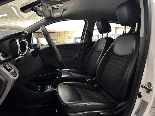 Opel KARL 1.0 ecoFLEX Innovation/ Apple+Android/ Stoelverw./ 15''LMV/ Half-LEDER/ DAB+/ Clima/ Navi/ Cruise/ Bluetooth/ Multi.LEDER.Stuur/ Elek.Pakket/ Isofix/ PDC Achter.