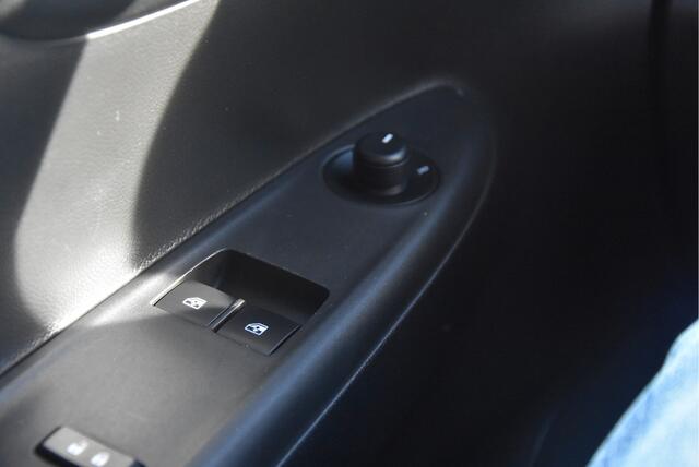 Opel KARL 1.0 Rocks Online Edition | Netjes | Carplay |