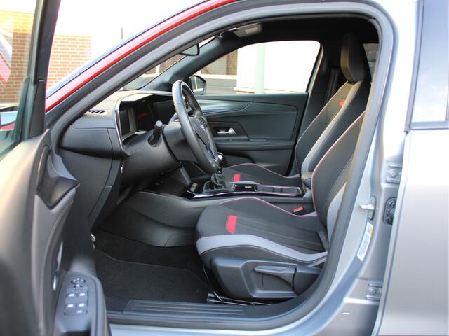 Opel MOKKA 1.2 Turbo 100PK Level 4 Camera/Climate/Cruise/PDC/AppleCarplay/HalfLeer/17inch