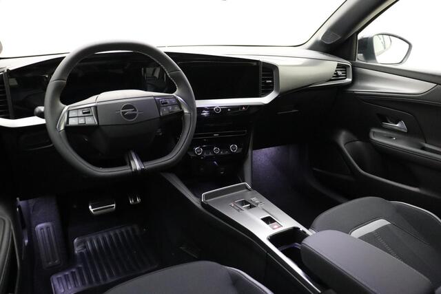 Opel MOKKA Electric GS 54 kWh NIEUW | Nieuw model! | Long range uitvoering | Navigatie | LED Matrix | Warmtepomp | 18'' lichtmetalen velgen | Drive assist | Adaptieve cruise control