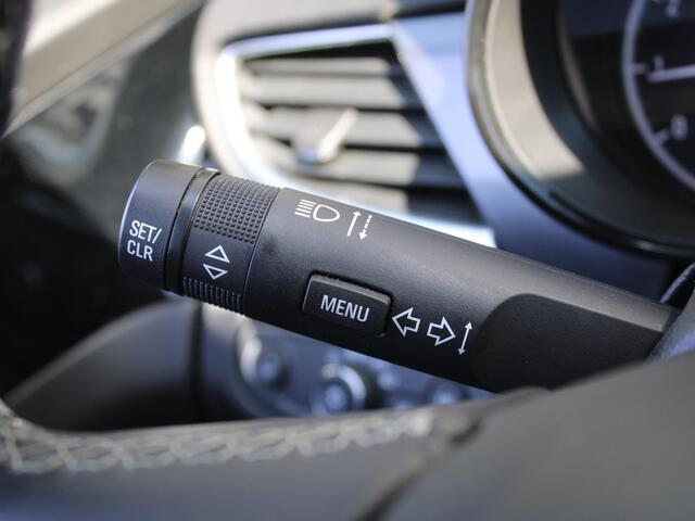 Opel MOKKA X 1.4 Turbo Innovation | Automaat | Trekhaak | Stuur-/stoelverwarming | Navi | 18" LM | Camera | Clima |