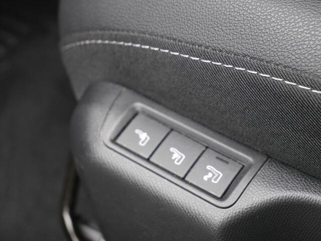 Opel MOKKA 1.2 Turbo Ultimate | Automaat | Navigatie | Climate control | Alcantara bekleding | Massage stoel | 18 inch lichtmetalen velgen | Parkeersensoren voor en achter | Achteruitrijcamera | Keyless entry & start