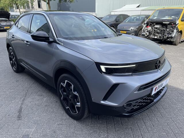 Opel MOKKA 130pk Ultimate (Camera - Keyless Entry - Parkeersensoren V+A - Navigatie - LED - Automatische Airco - Apple Carplay -Adaptieve Cruise Controle)