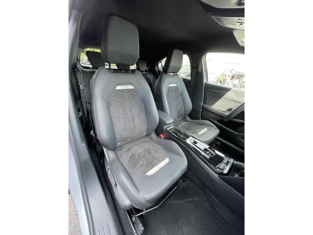 Opel MOKKA 130pk Ultimate (Camera - Keyless Entry - Parkeersensoren V+A - Navigatie - LED - Automatische Airco - Apple Carplay -Adaptieve Cruise Controle)