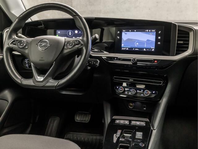 Opel MOKKA 1.2 Turbo Elegance Sport Automaat (VIRTUAL COCKPIT, APPLE CARPLAY, GROOT NAVI, STUUR/STOELVERWARMING, SPORTSTOELEN, 360 CAMERA, ADAPTIVE CRUISE, GETINT GLAS, NIEUWSTAAT)