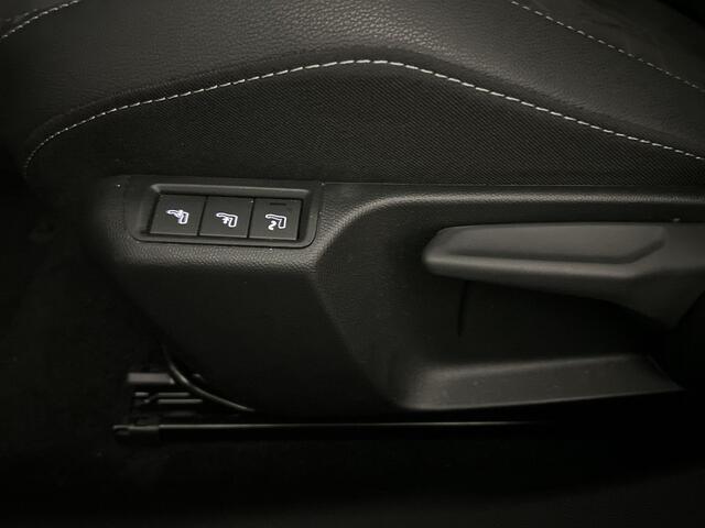 Opel MOKKA Electric Ultimate 50 kWh Prachtige Mokka in nieuwstaat, hele lage kilometerstand, Multimedia Navi Pro Zwart Dak!