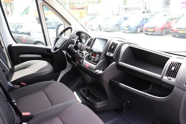 Opel MOVANO 2.2D 140 L2H2 3.3t Navigatie | Trekhaak | Verzwaarde vering | Climate Control | Cruise Control | Financial Lease mogelijk