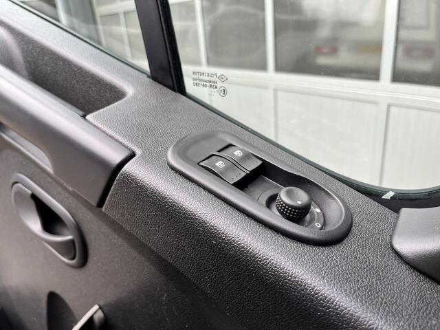 Opel MOVANO 2.3 CDTI BiTurbo L2H2 170pk Airco Cruise controle Omvormer Kastinrichting Telefoon voorbereiding Achteruitrijcamera Schuifdeur Euro 6 Bpm vrij Ideaal ombouw naar camper!