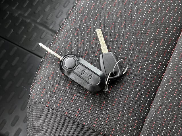 Opel MOVANO 2.2D 140pk Meubelbak Bakwagen met Laadklep D'hollandia Achteruitrijcamera Cruise Control