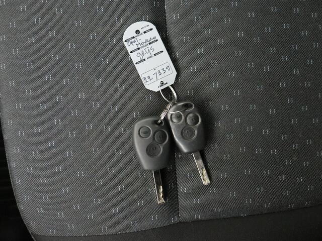 Opel MOVANO 2.3CDTi 135PK L2H2 | 2xSchuifdeur | Navigatie | Camera | Airco | Cruise | 3-Persoons