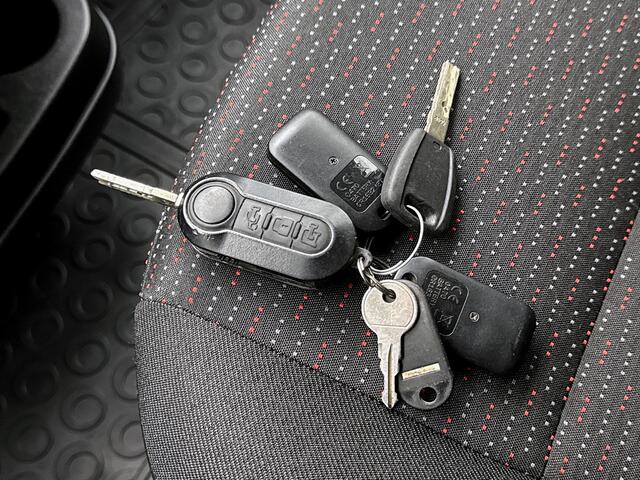 Opel MOVANO 2.2D 140 Zwaar L4H3 Edition Imperiaal Trekhaak 3000kg Cruise control Airco