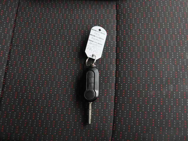 Opel MOVANO 2.3CDTi 140PK Bakwagen+Laadklep | Airco | Camera | 3-Persoons | Dakspoiler