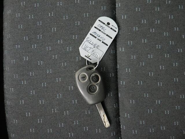 Opel MOVANO 2.3Turbo 135PK L2H2 | Imperiaal | Trekhaak | Gate Locks | Navigatie | Camera | Airco | Cruise