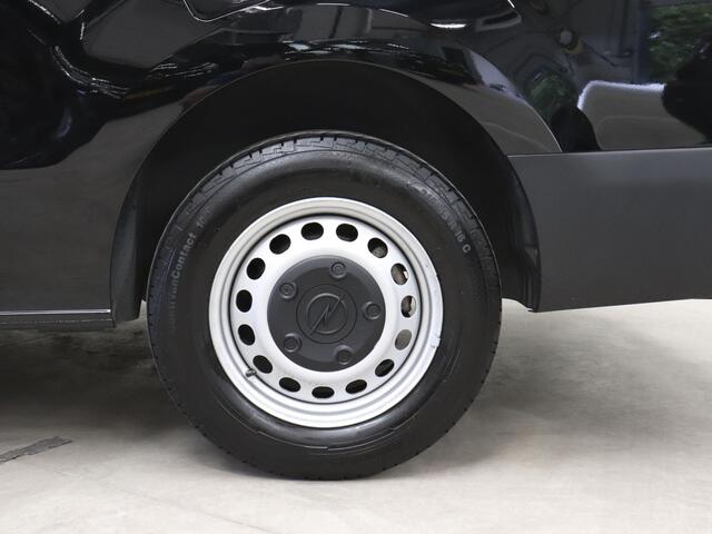 Opel VIVARO 2.0 CDTI Aut. 145 pk L3H1 Edition Airco Navi Trekhaak