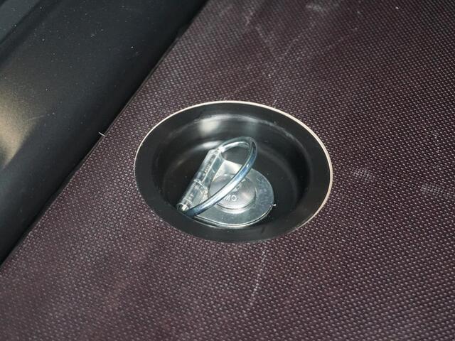 Opel VIVARO Electric 75 kWh Dubbele Cabine | 2x schuifdeur | Surround View NAV Pakket | Winterpakket | Exterieur pakket | Comfort Pakket | Betimmering | LM velgen | RVS sidebars | Full Eco LED verlichting | rijklaarprijs