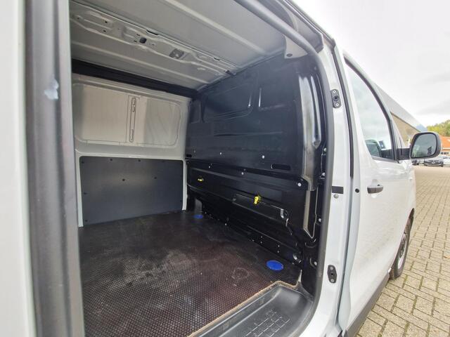 Opel VIVARO 2.0 Diesel 145 L3 | Airco & Cruise Control | Navigatie | Laadvloer | Achteruit Rijd Camera |