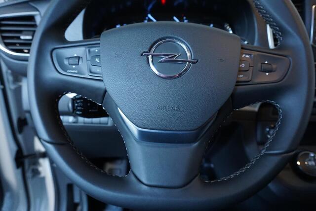 Opel VIVARO 2.0 CDTI Automaat 145 pk L3H1 Dubbele Cabine | Navigatie | Trekhaak | Airco | Parkeer sensoren | Betimmering