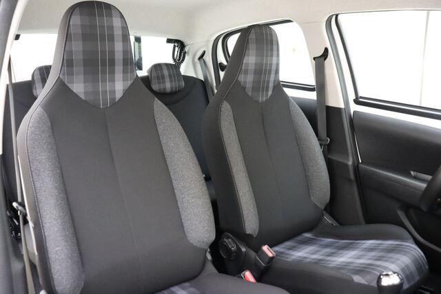 Peugeot 108 1.0 e-VTi Blue Lease Executive