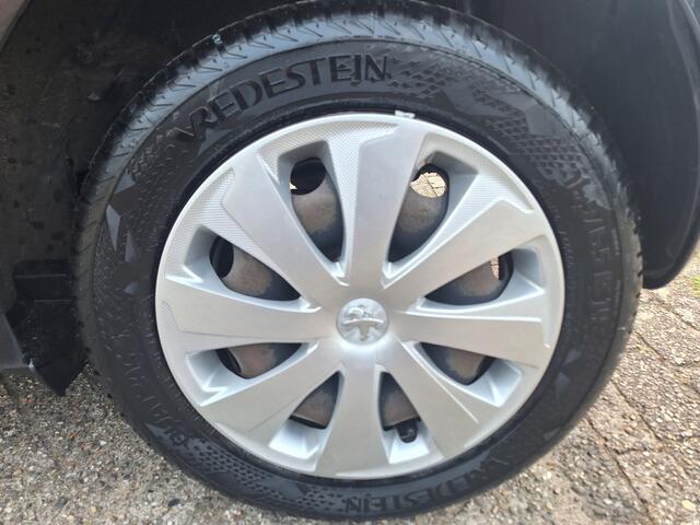 Peugeot 108 1.0 e-VTi Blue Lion