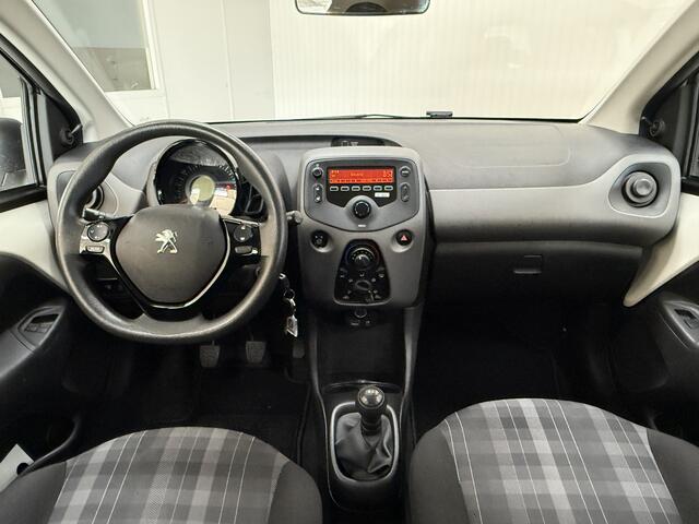 Peugeot 108 1.0 e-VTi Active /5-Drs! /LED Dagrijverl. /Airco /Elek. ramen voor /C.V. afstand /Bluetooth /AUX & USB /Isofix /Mistlampen.