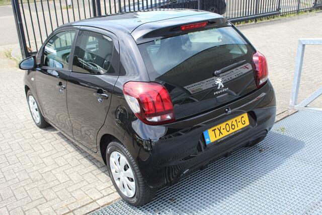 Peugeot 108 1.0 e-VTi Active Airco/Centrale deurvergrendeling/Bluetooth/Elektrische ramen/Multifunctioneel stuurwiel.