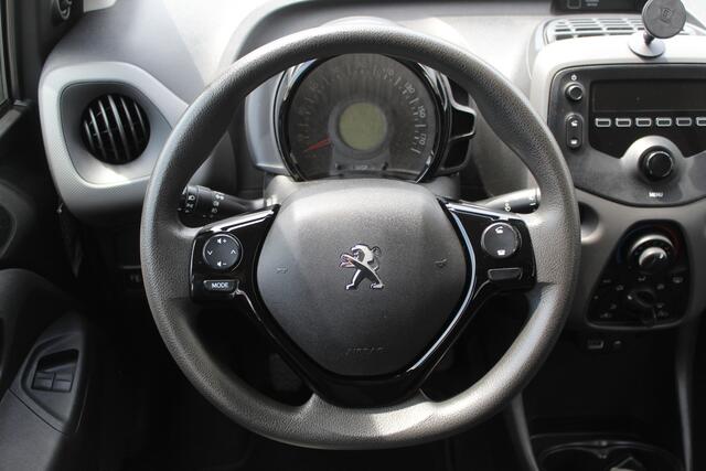 Peugeot 108 1.0 e-VTi Active Airco/Centrale deurvergrendeling/Bluetooth/Elektrische ramen/Multifunctioneel stuurwiel.
