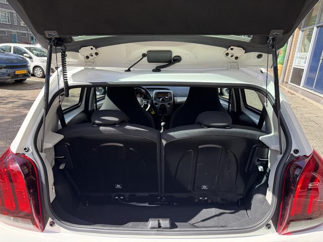 Peugeot 108 1.0 e-VTi Active 29715KM! NAP | Nieuwstaat! | Airco | Elektrische Ramen | Bluetooth | Led verlichting |