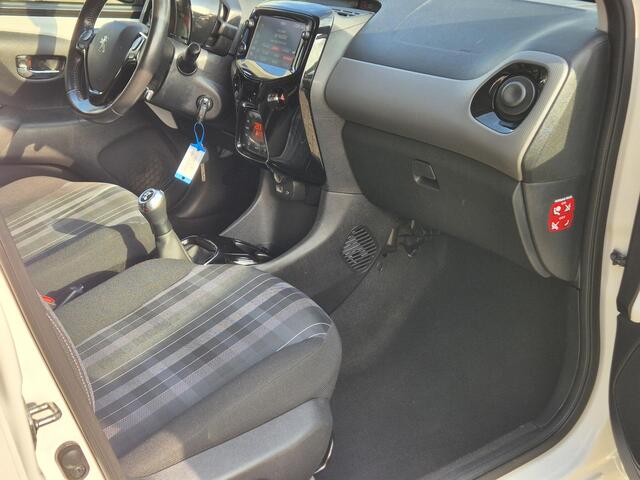 Peugeot 108 1.0 e-VTi Allure 5 drs/airco/camera/cruisec./carplay