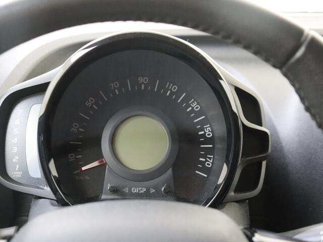 Peugeot 108 1.0 e-VTi Active | Airco | Elektrische Spiegels |