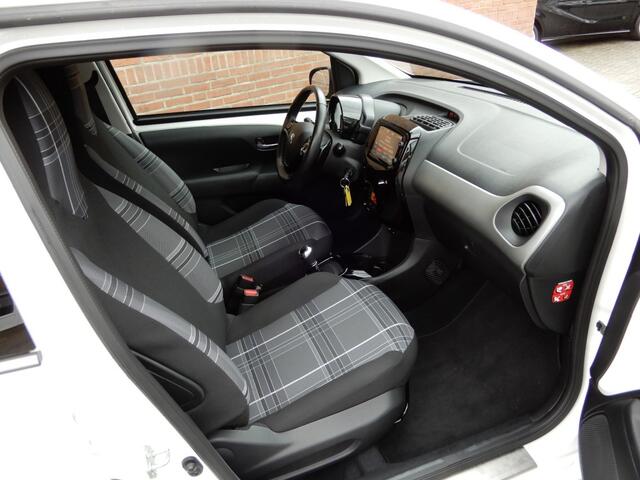 Peugeot 108 1.0 E-VTI ALLURE Automaat achteruitrij camera 23387KM