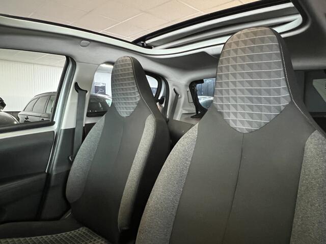 Peugeot 108 1.0 e-VTi Allure TOP! | Schuif-vouwdak | Pano | NAVI | Carplay| Camera | Keyless | ESP | Chroom | DAB+ |