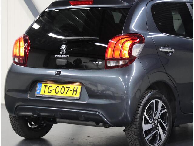 Peugeot 108 1.0 e-VTi Allure | AppleCarplay/AndroidAuto | Climate Control | LED | LEER | Stoelverwarming | 15"LMV | Isofix | Privacy Glass | UNIEK!! |