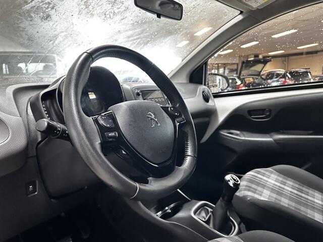 Peugeot 108 1.0 e-VTi Active/ Airco/ Bluetooth/ 5-Drs/ LED-Dagrij/ Getint-Glas/ Chroom/ C.V. Afstand/ Elek.Pakket/ Multi-Stuur