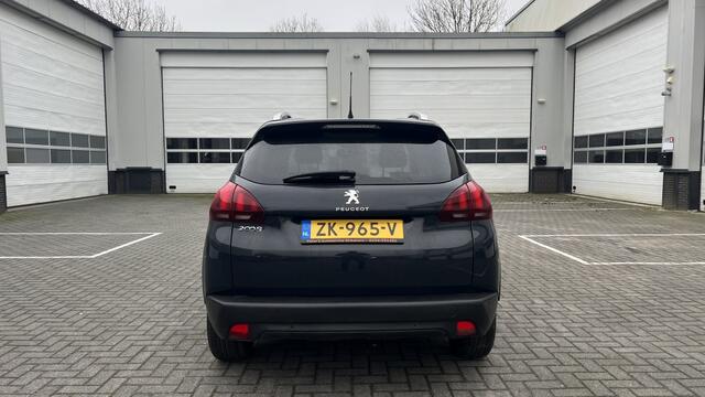 Peugeot 2008 1.2 PureT. Signature