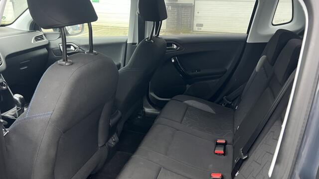 Peugeot 2008 1.2 PureT. Signature