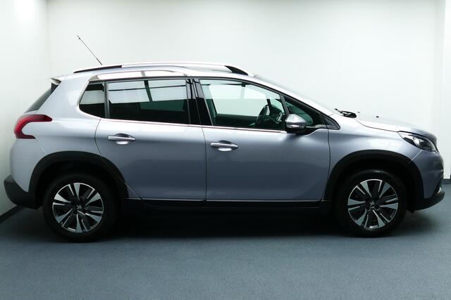 Peugeot 2008 1.2 110pk Allure 1-Eig. Panodak, Half Leer, Navi, Camera, Clima, Cruise, Haak 1250kg