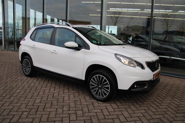 Peugeot 2008 1.2 PureTech 130pk Blue Lion Airco Navi Carplay 6-bak 95794km