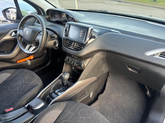 Peugeot 2008 1.2 Benzine Wit 2018 Automaat LED