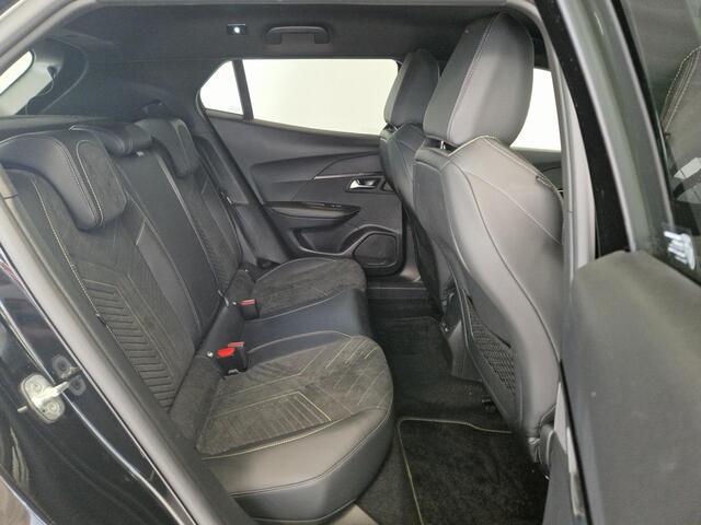 Peugeot 2008 1.2 PureTech 130 GT Automaat | Navigatie | Alcantara | Elektrische Bedienbare Bestuurdersstoel | Adaptieve Cruise Control |