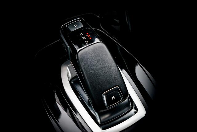 Peugeot 2008 1.2 131 PK PureTech Allure 3D-I-Cockpit AUTOMAAT RIJKLAAR. | DB-RIEM IS VERVANGEN | PDC V/A | Clima |Navigatie |