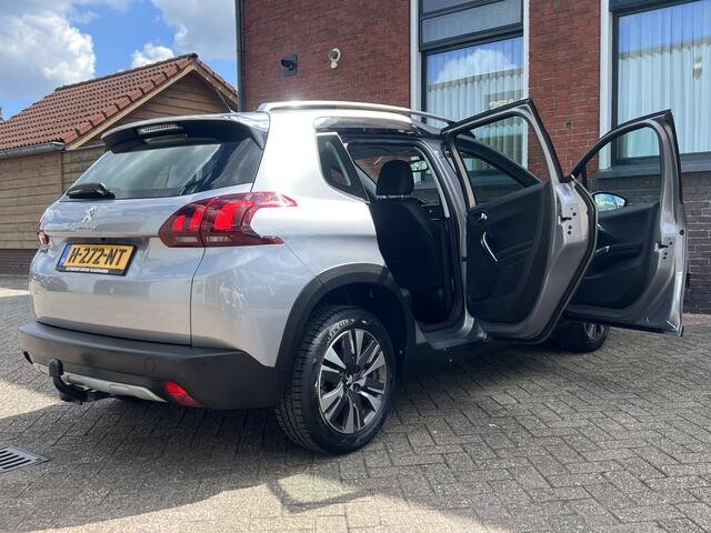 Peugeot 2008 1.2 PureTech GT-Line | AUTOMAAT | NW STAAT | TREKHAAK | NAVI | CAMERA |