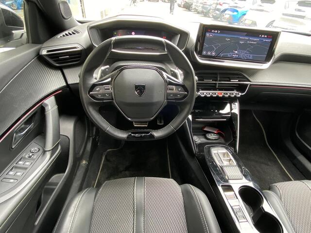 Peugeot 2008 1.2T 130pk Automaat GT | Navigatie | Achteruitrijcamera | Keyless Entry | LED koplampen | Two Tone | Privacy Glass