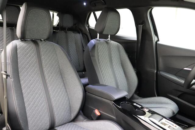 Peugeot 2008 1.2 Hybrid 136 Allure | Adaptive Cruise Control | 360° Camera | Full LED | 17'' LM Velgen | Navigatie | 1e Eigenaar