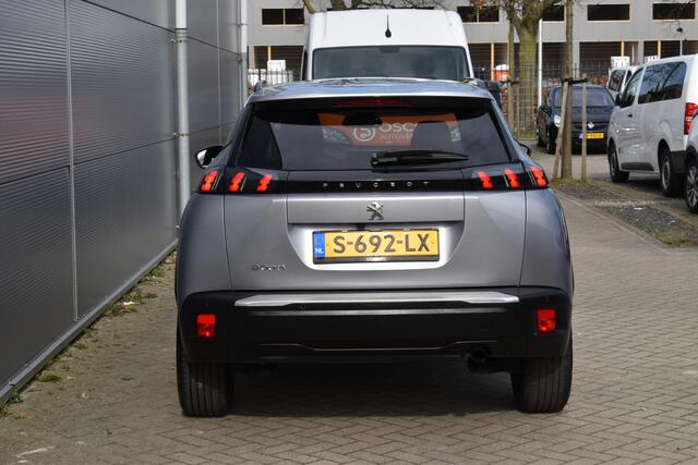 Peugeot 2008 1.2 PureTech Allure / navi / camera / led